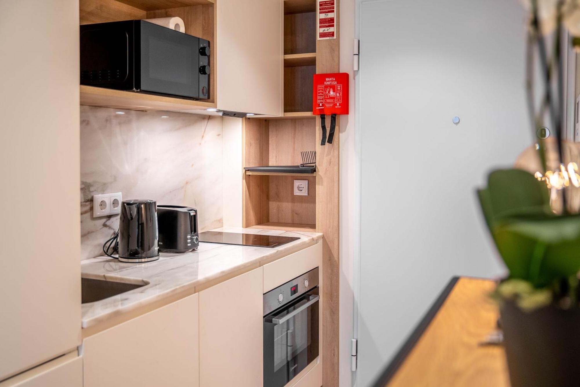 Trindade Bliss: 1Br W/ Free Parking By Lovelystay OOporto Esterno foto
