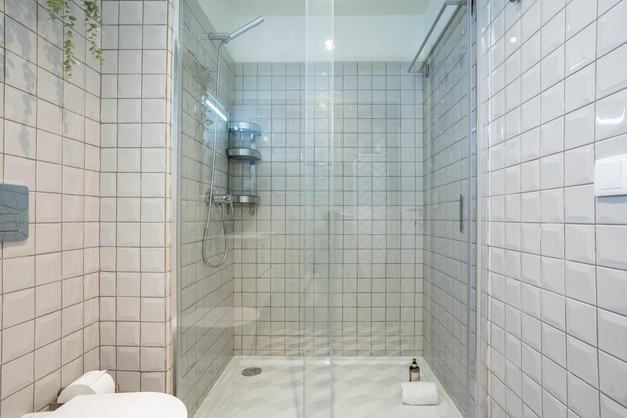Trindade Bliss: 1Br W/ Free Parking By Lovelystay OOporto Esterno foto