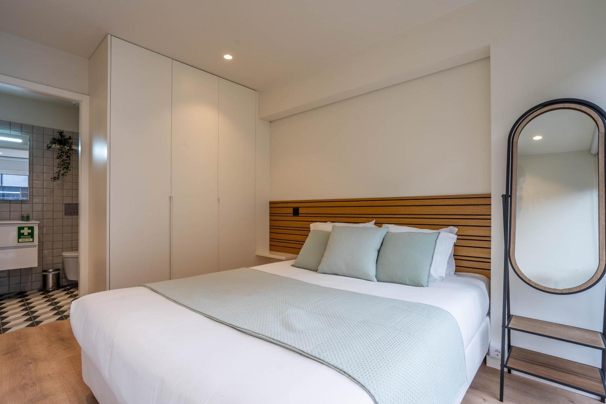 Trindade Bliss: 1Br W/ Free Parking By Lovelystay OOporto Esterno foto