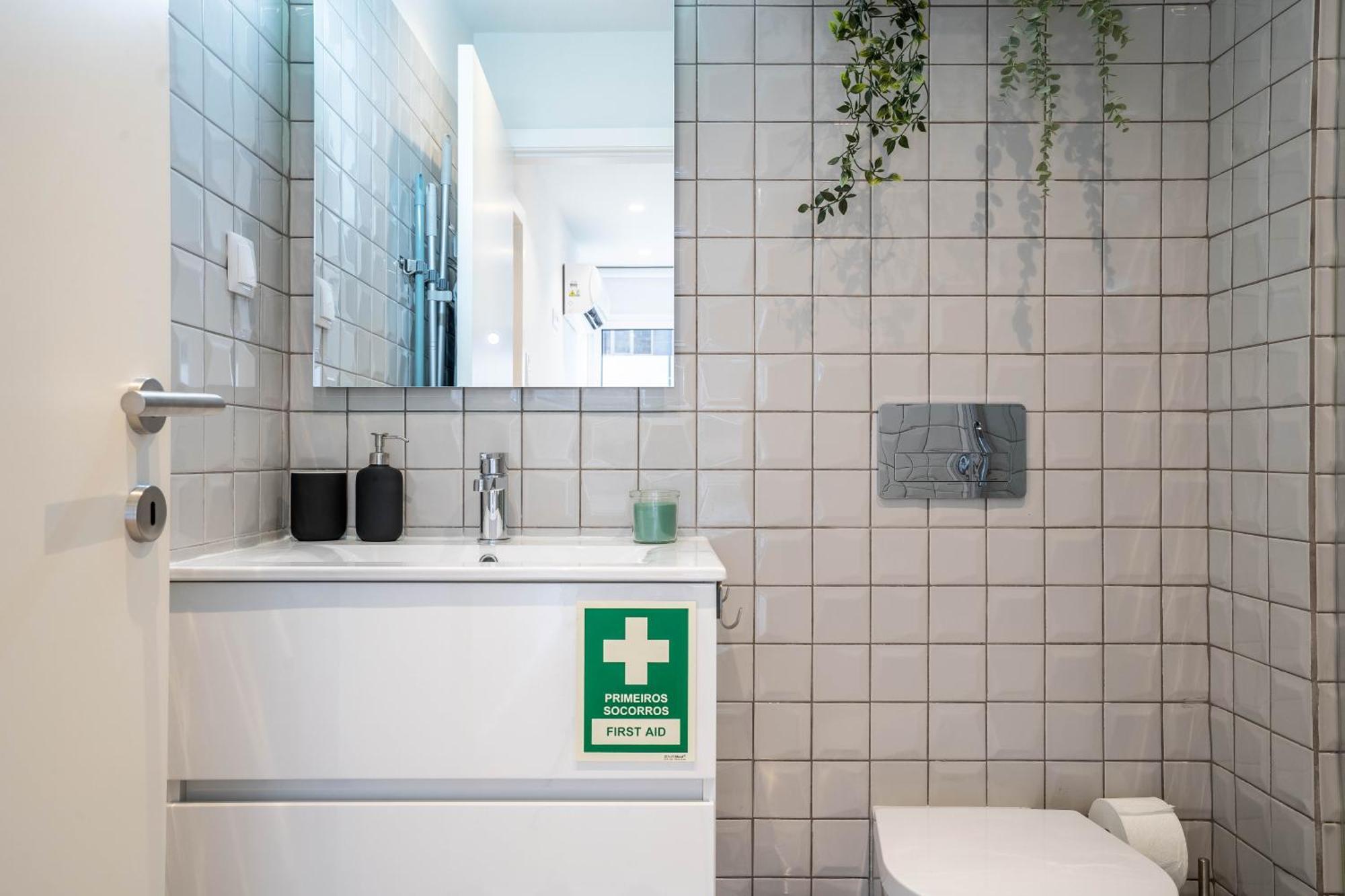 Trindade Bliss: 1Br W/ Free Parking By Lovelystay OOporto Esterno foto