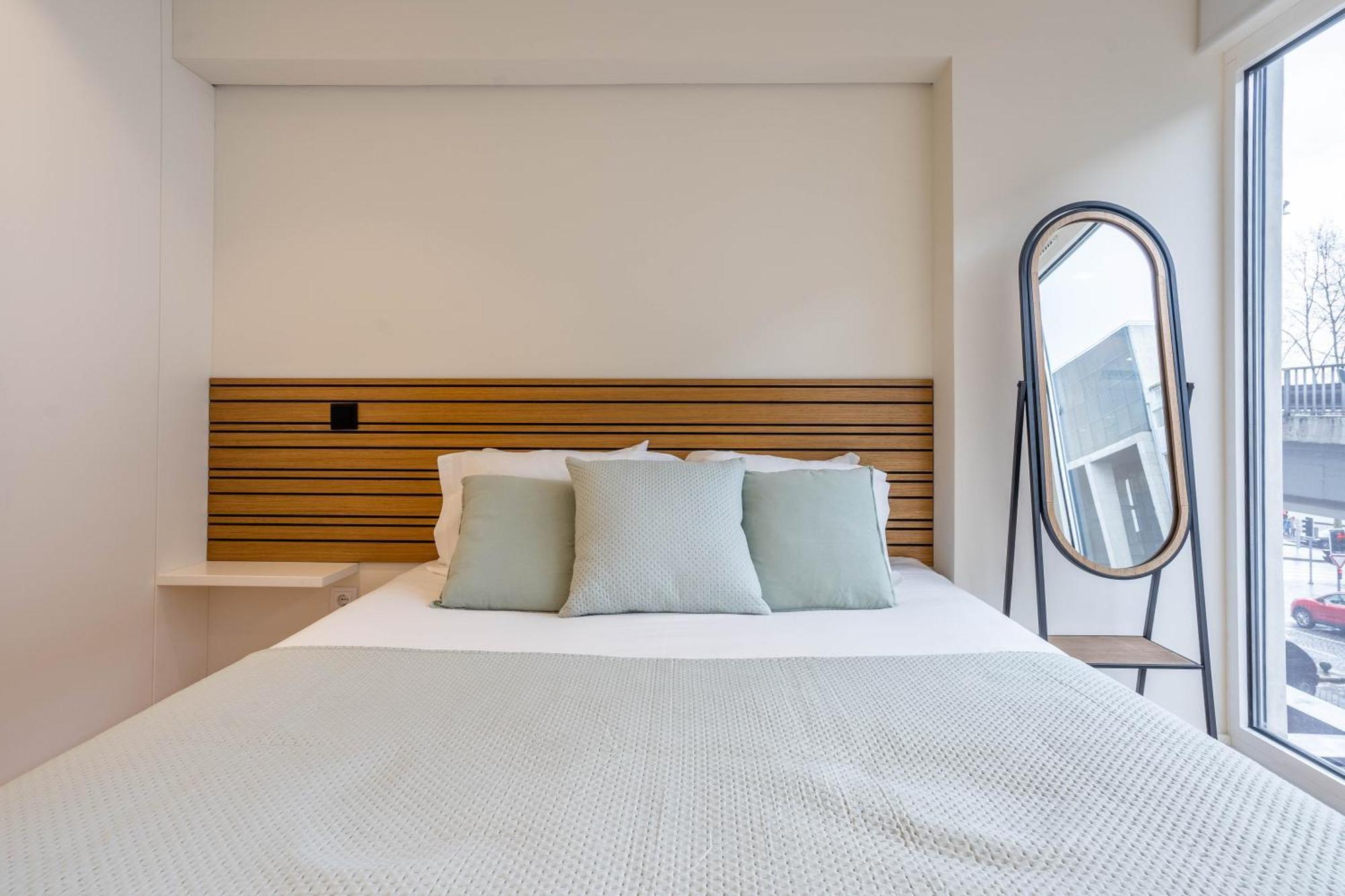 Trindade Bliss: 1Br W/ Free Parking By Lovelystay OOporto Esterno foto